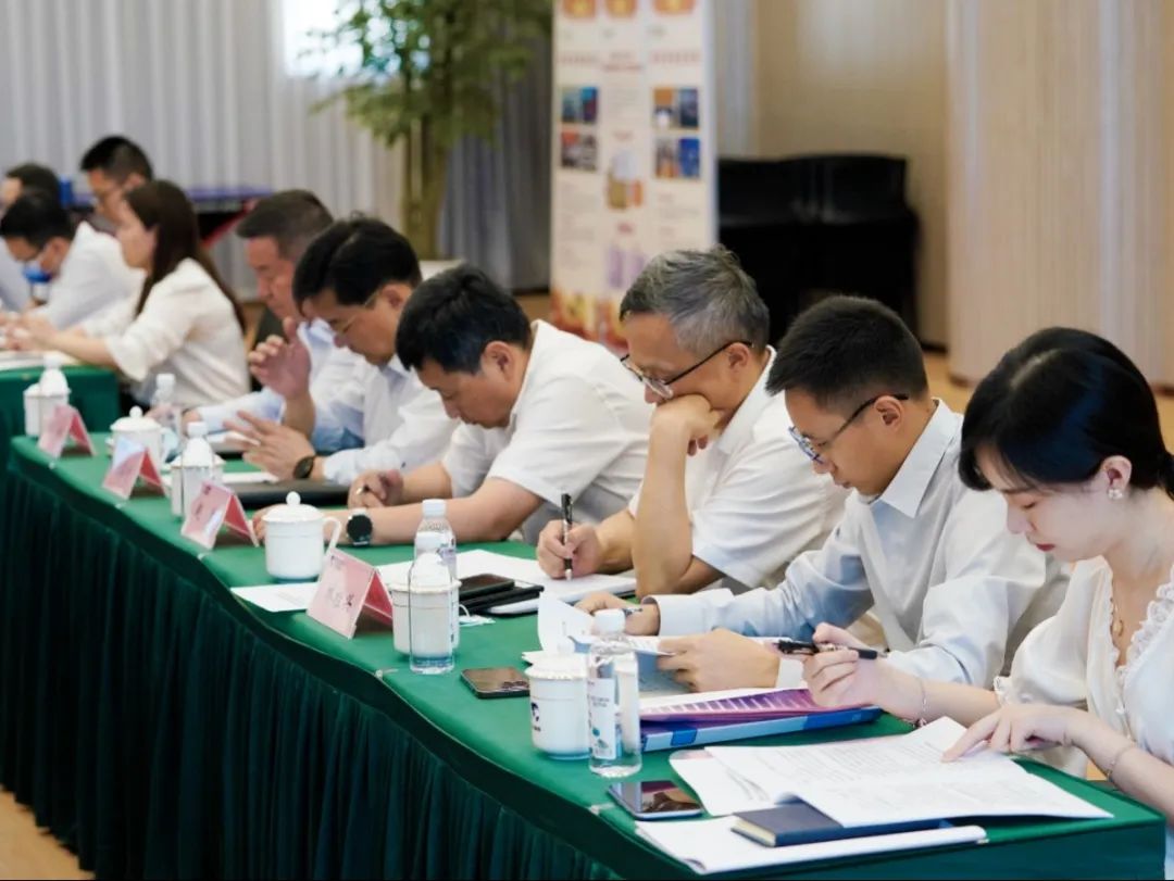 尊龙凯时集团召开2021年度司理层向董事会述职报告会 - 尊龙凯时