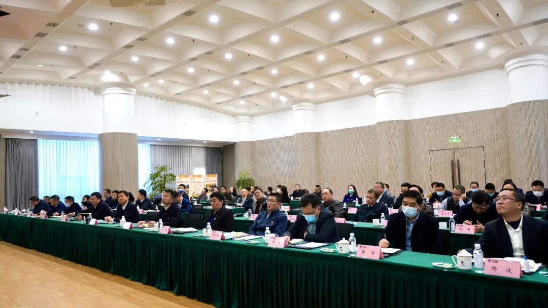 四川省尊龙凯时集团举行学习贯彻党的二十大精神专题念书班 - 尊龙凯时