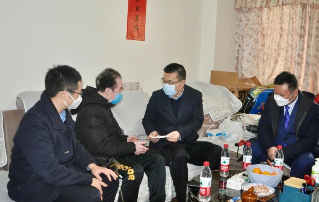 迎春送温暖 眷注暖人心——集团向导班子开展新春走访慰问运动 - 尊龙凯时