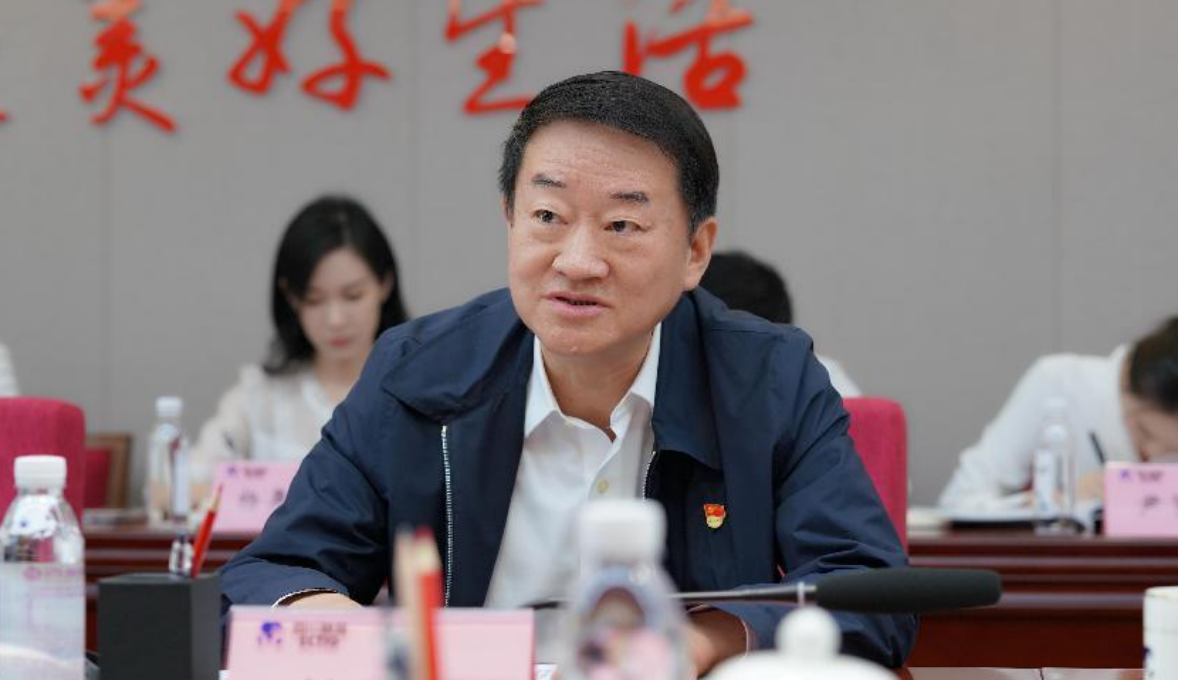 省尊龙凯时集团总部第一党支部与锦江宾馆客房部支部开展结对共建主题党日运动 - 尊龙凯时