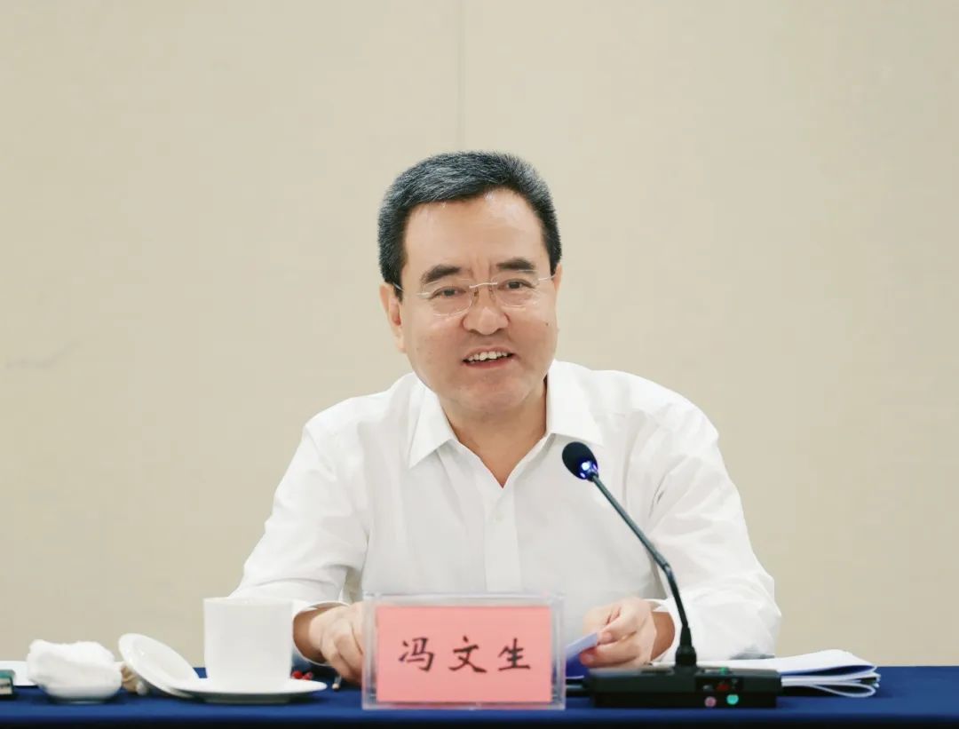 省国资委党委书记、主任冯文生赴宜宾调研国企刷新深化提升行动事情并主持召开片区座谈会 - 尊龙凯时