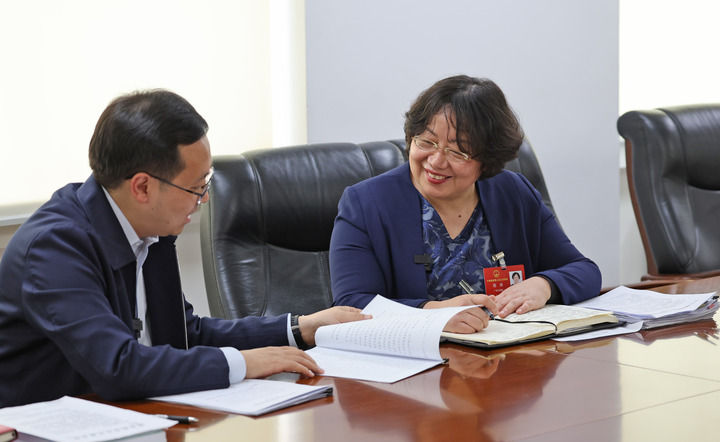听民意 汇民智丨让“民意直通车”越发便捷高效——2025年旁听天下两会事情扫描 - 尊龙凯时