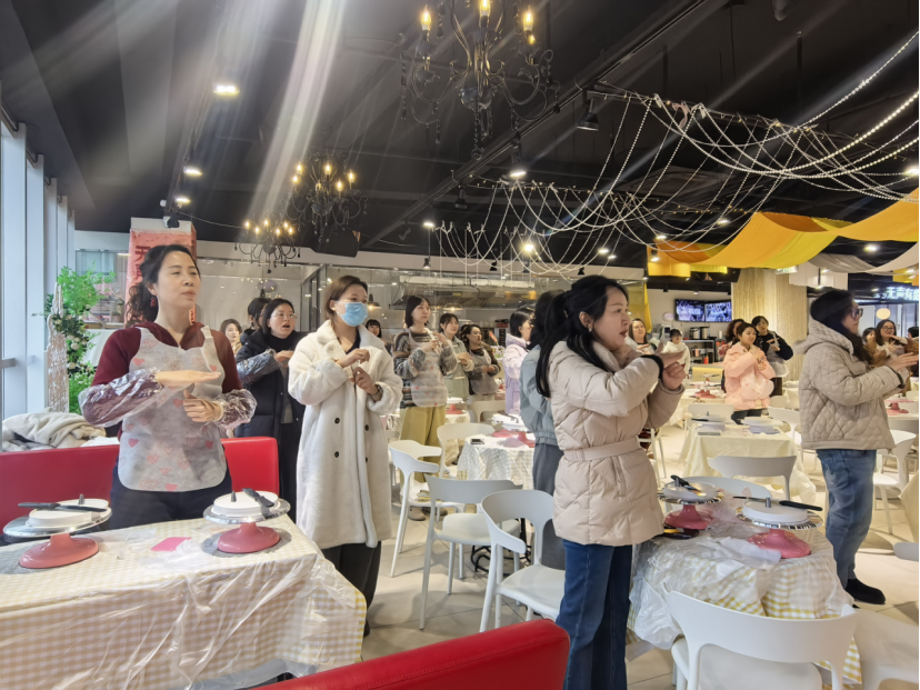 省尊龙凯时集团下属企业组织开展“三八”国际劳动妇女节主题运动 - 尊龙凯时